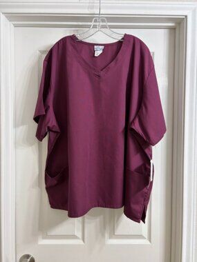 Fundamentals by White Swan Women's Burgundy Color Scrub Top, Size 5X (NWT)